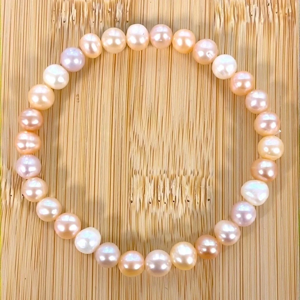 Iris & Lily brand new